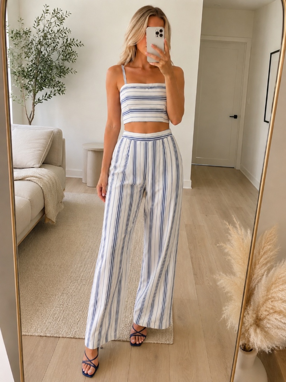 NWT Striped Lace Up Crop Top Pants Set Medium - Picture 6 of 7